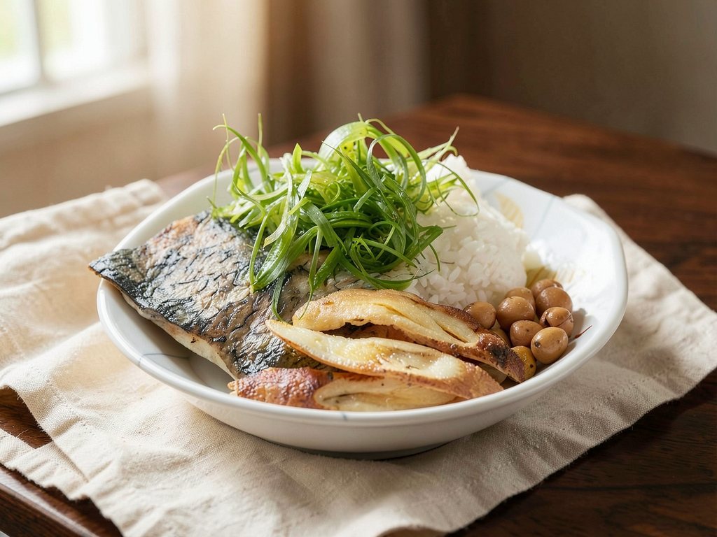 御品養胎餐:煎魚片飯佐蔥絲、豆皮與滷花生